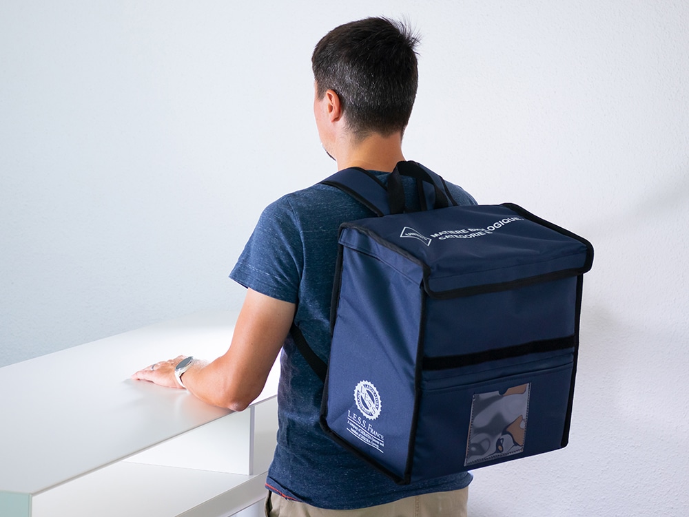 Spezial-Rucksack für Laborproben per Fahrradkurier