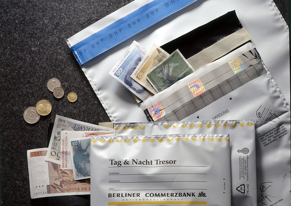 1992 Sicherheitstaschen DEBASAFE 1992 Sicherheitstaschen DEBASAFE